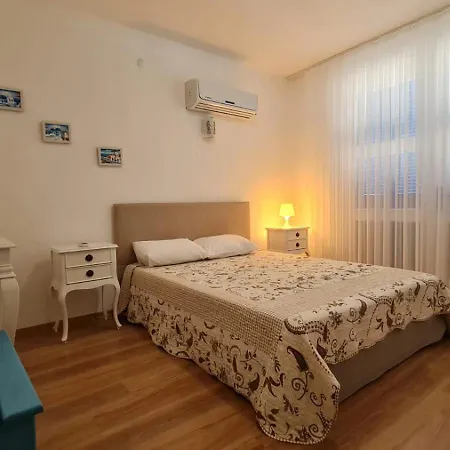 Проживання в сім'ї Catkapi Ciftlikkoey -izmir *