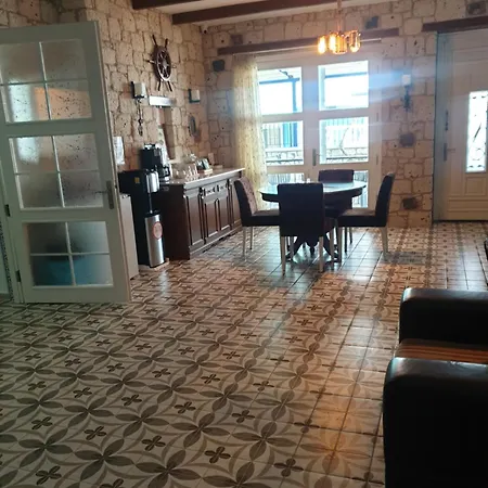 Catkapi Ciftlikkoey -izmir Проживання в сім'ї Чешме