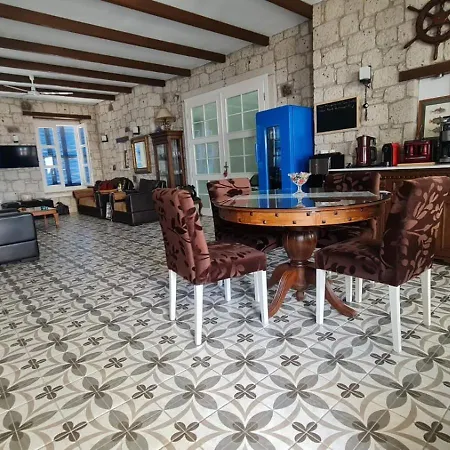 Catkapi Ciftlikkoey -izmir * Cesme