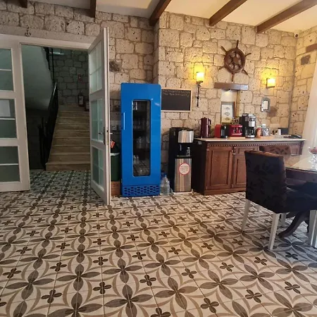 Catkapi Ciftlikkoey -izmir Homestay *