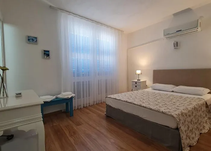 Catkapi Ciftlikkoey -izmir *