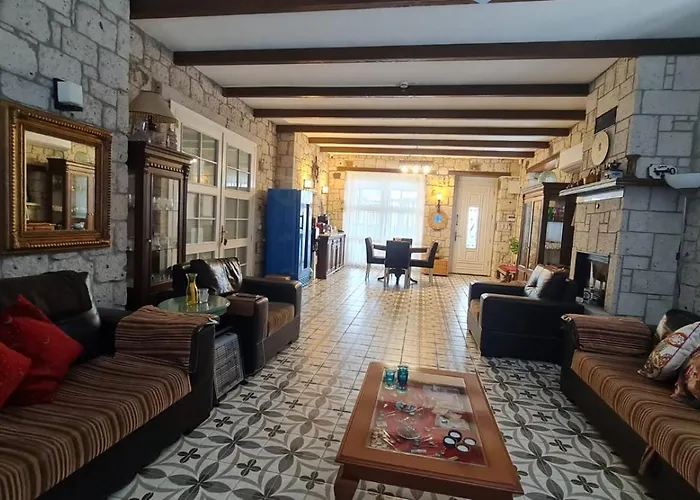 Catkapi Ciftlikkoey -izmir 民宿